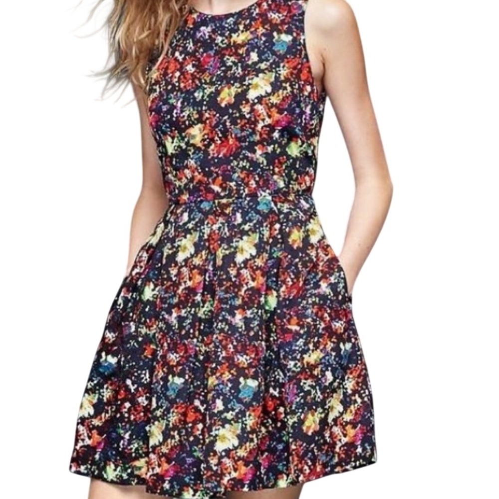 Gap Confetti Fit & Flare Dress Black Abstract Floral Size 8 Sleeveless Artsy